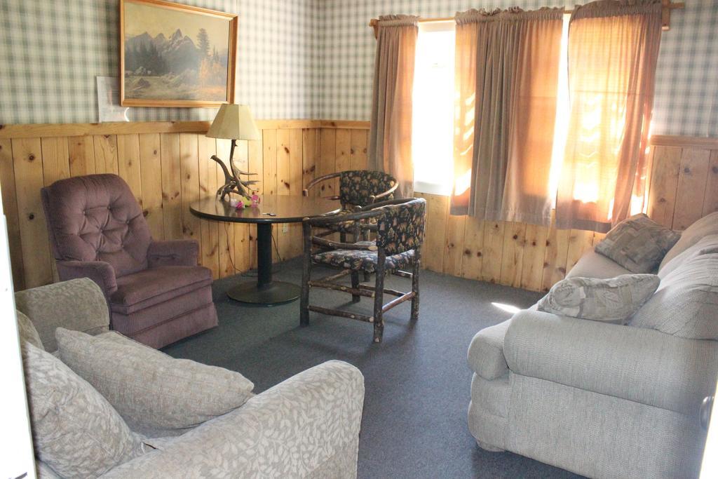 Twin Lakes Resort Bridgeport Szoba fotó