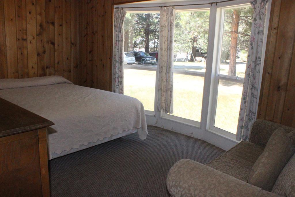 Twin Lakes Resort Bridgeport Szoba fotó