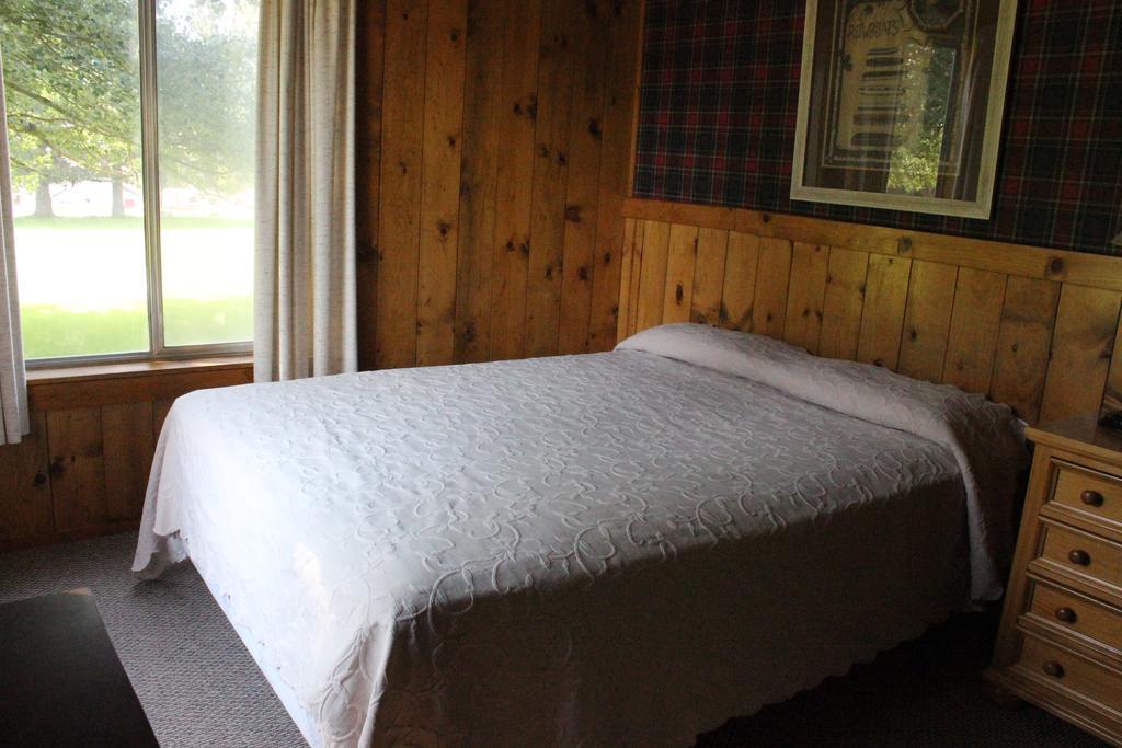 Twin Lakes Resort Bridgeport Szoba fotó